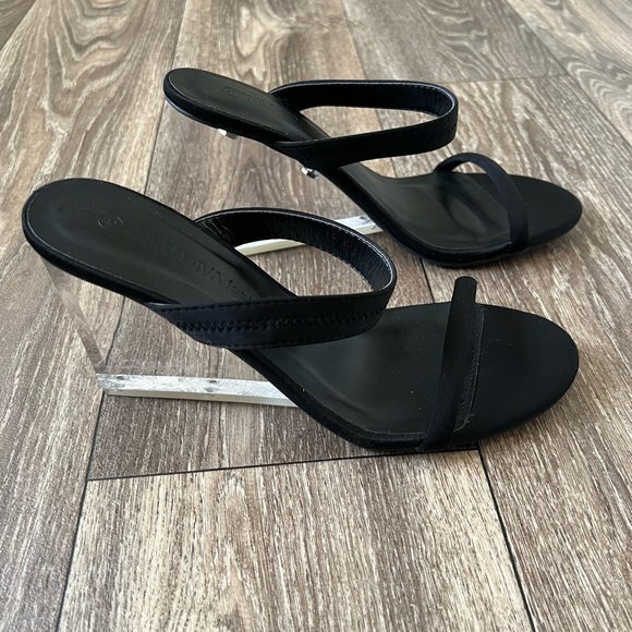 Wild Diva Wedge Sandal - Picture 5 of 12